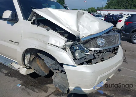 2004 Cadillac Escalade Luxury from USA, damaged, VIN 1GYEK63N34R136404